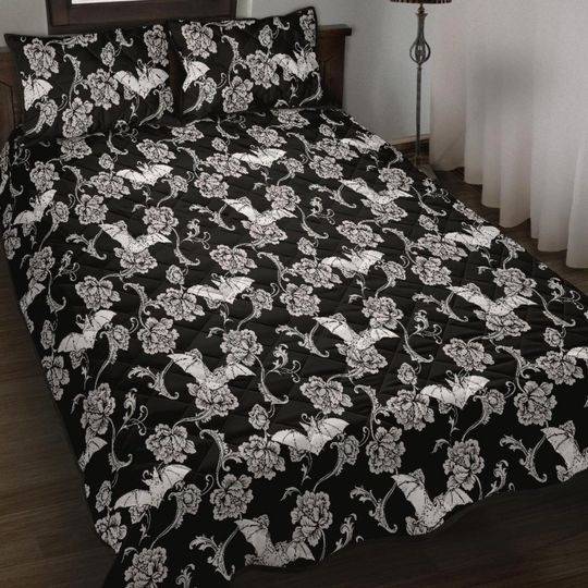 Floral Bats Bedding Set, Witchy Decor, Gothic Quilt Set, Halloween Quilted Bed Set, Goth Home Decor, Halloween Decor, Pastel Goth Bedding