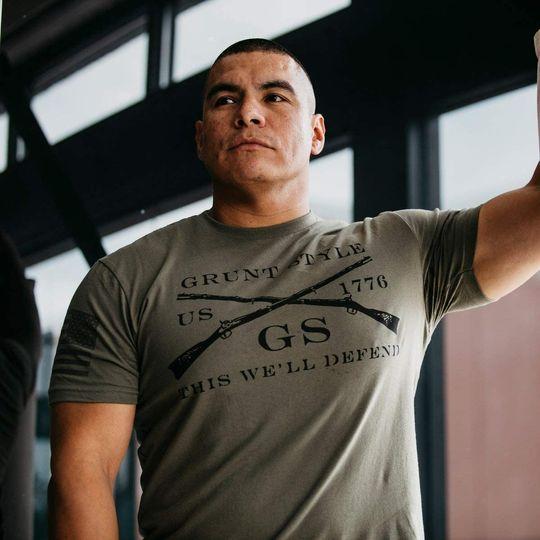 Grunt Style Logo Basic T-Shirt Meaningful Gift For Family Gift For Boyfriend Valentine Gift