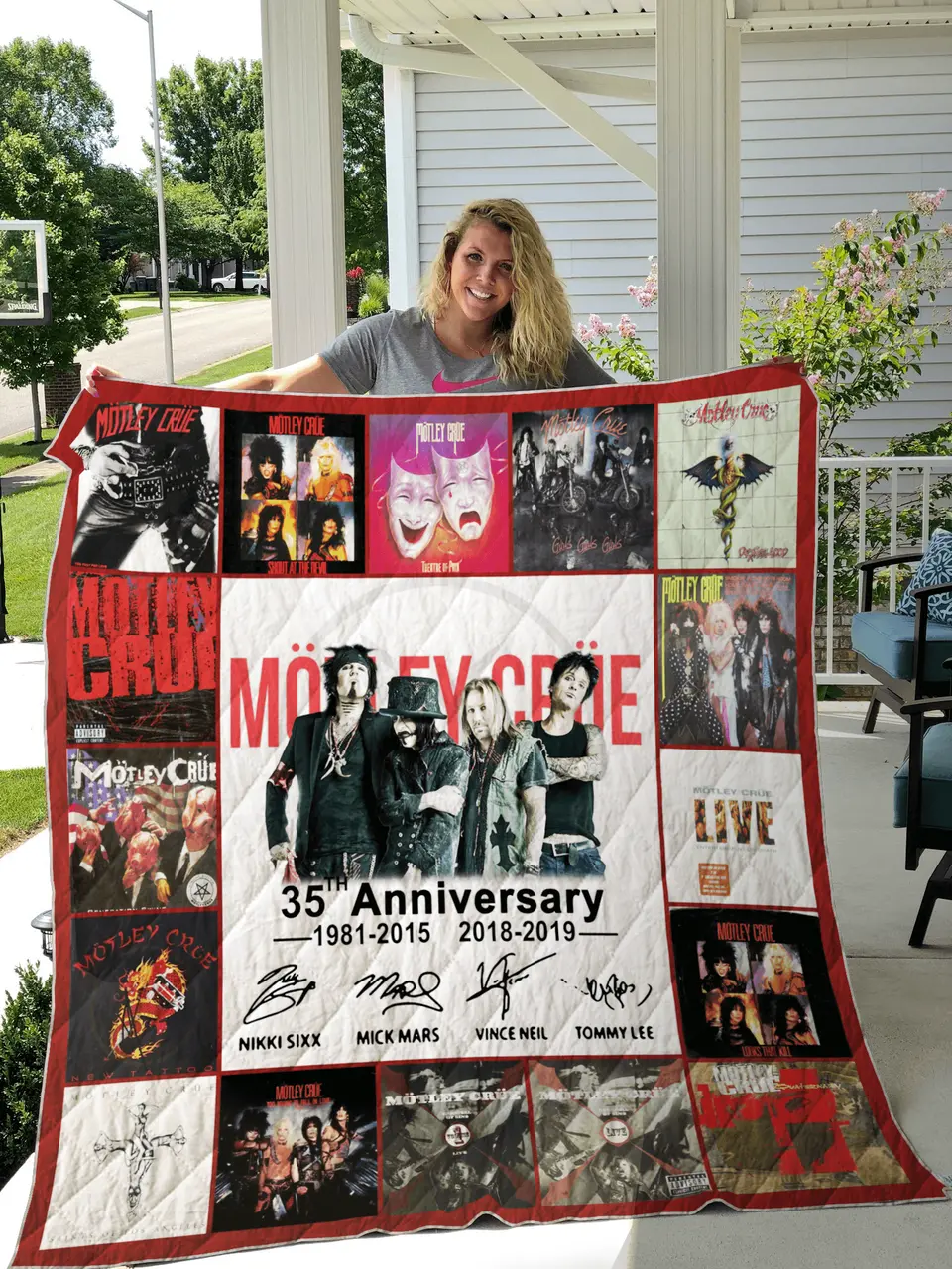 35 Years Of Mtley Cre Thank You For The Memories Quilt Blanket and Home Decor