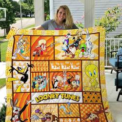 Adu Looney Tunes Quilt Blanket and Home Decor