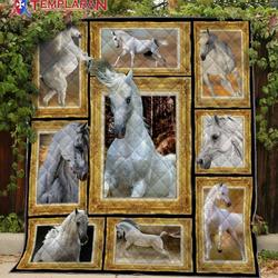 Arabian White Horse Jr Quilt Yi and Home Decor