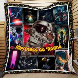 Astronaut Happiness Go Round Quilt Blanket 2P Dhc1312202Dd and Home Decor