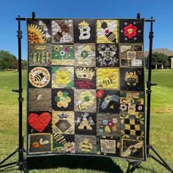 Bee Hur Quilt zd and Home Decor
