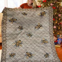 Bee Jfj Quilt Mv and Home Decor