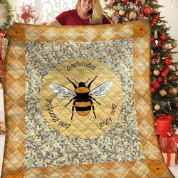 Bee Jfj Quilt Rn and Home Decor