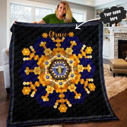 Bee Wp Personalized Name Quilt hh and Home Decor