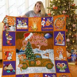 Bl Ct Christmas Truck Quilt Blanket and Home Decor