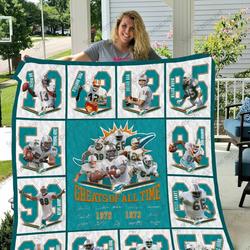 Bl Md Quilt Blanket and Home Decor