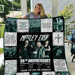 Bm M Tley Cr E Quilt Blanket and Home Decor