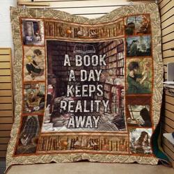 Book Cla1610308Q Quilt Blanket and Home Decor