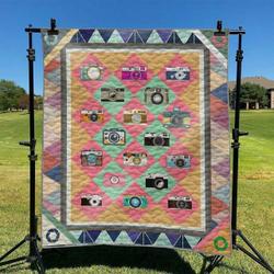 Camera Hur Quilt Cysiod and Home Decor