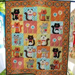 Cat Chrysanthemum Quilt Blanket  Quilt and Home Decor