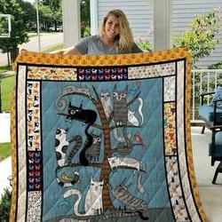Cat Hur Quilt Cysitt and Home Decor