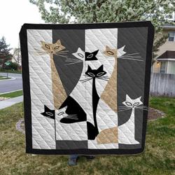 Cat HVT080806 Quilt Blanket Sleepy and Home Decor
