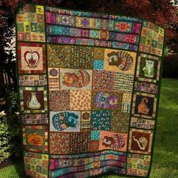 Cat Leaf And Flower Pattern Quilt Blanket  Quilt and Home Decor