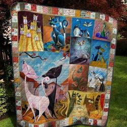 Centrer Of Attention Cat Quilt Blanket  Quilt and Home Decor