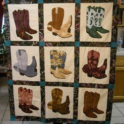 Cowgirl Boosts Hur Quilt Bevrcs and Home Decor