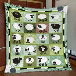 Cute Sheep Quilt Blanket Py68  Quilt and Home Decor