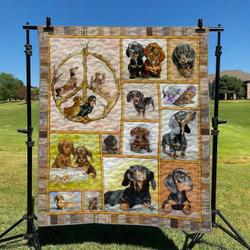 Dachshund 3 DHCCNA0909 Quilt Blanket and Home Decor