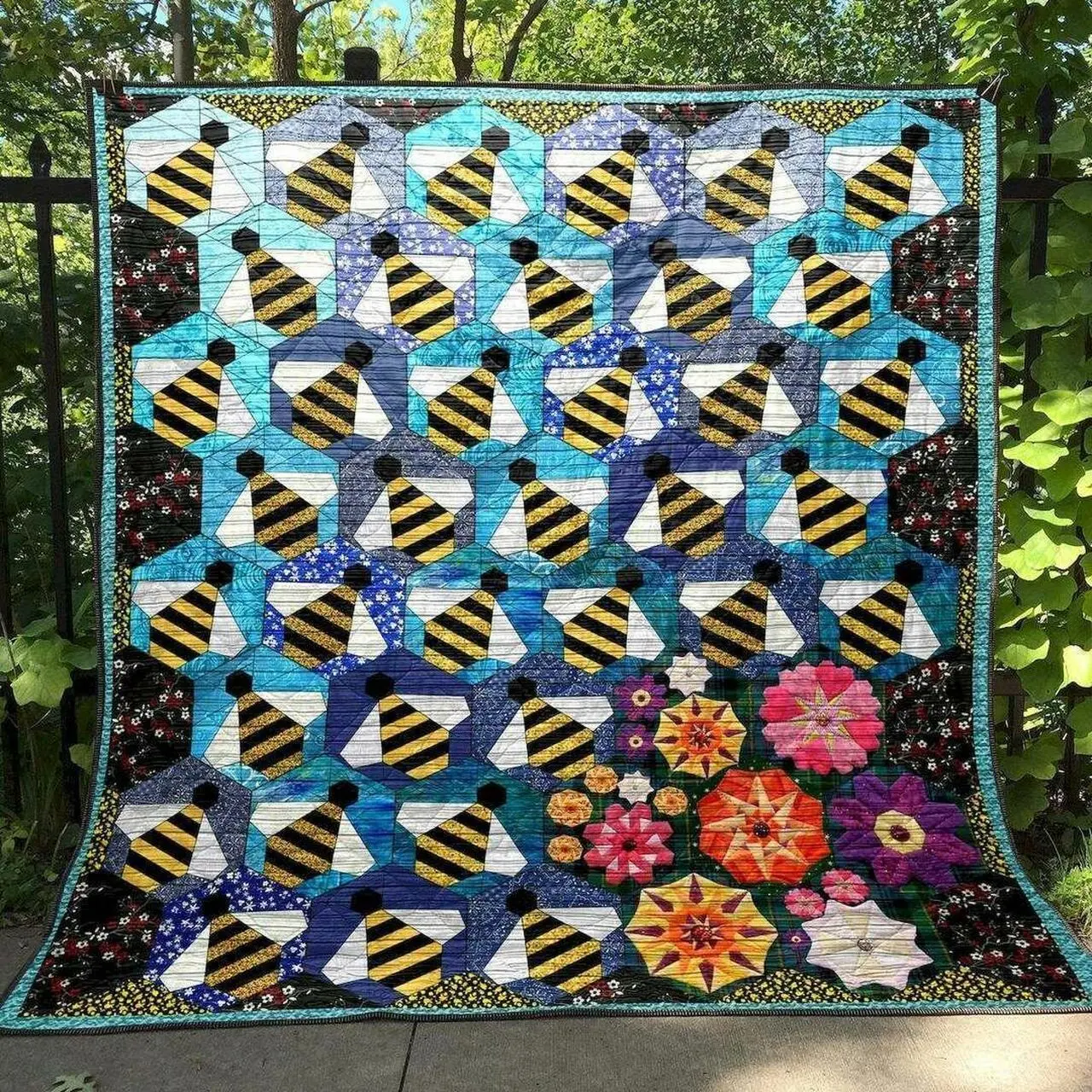 Dancing Bee Hur Quilt Bevrav and Home Decor