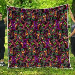 Dark Bohemian Paisley Hur Quilt Bevrda and Home Decor
