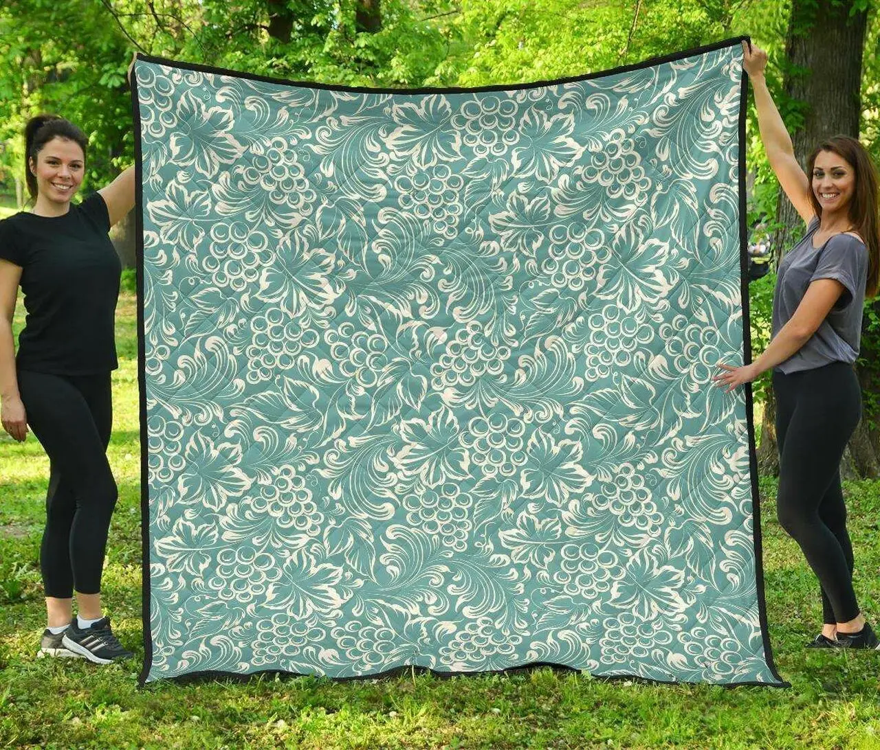 Dhcssic Hand Drawn Grape Pattern DHCDHC DT1910 Quilt Blanket and Home Decor