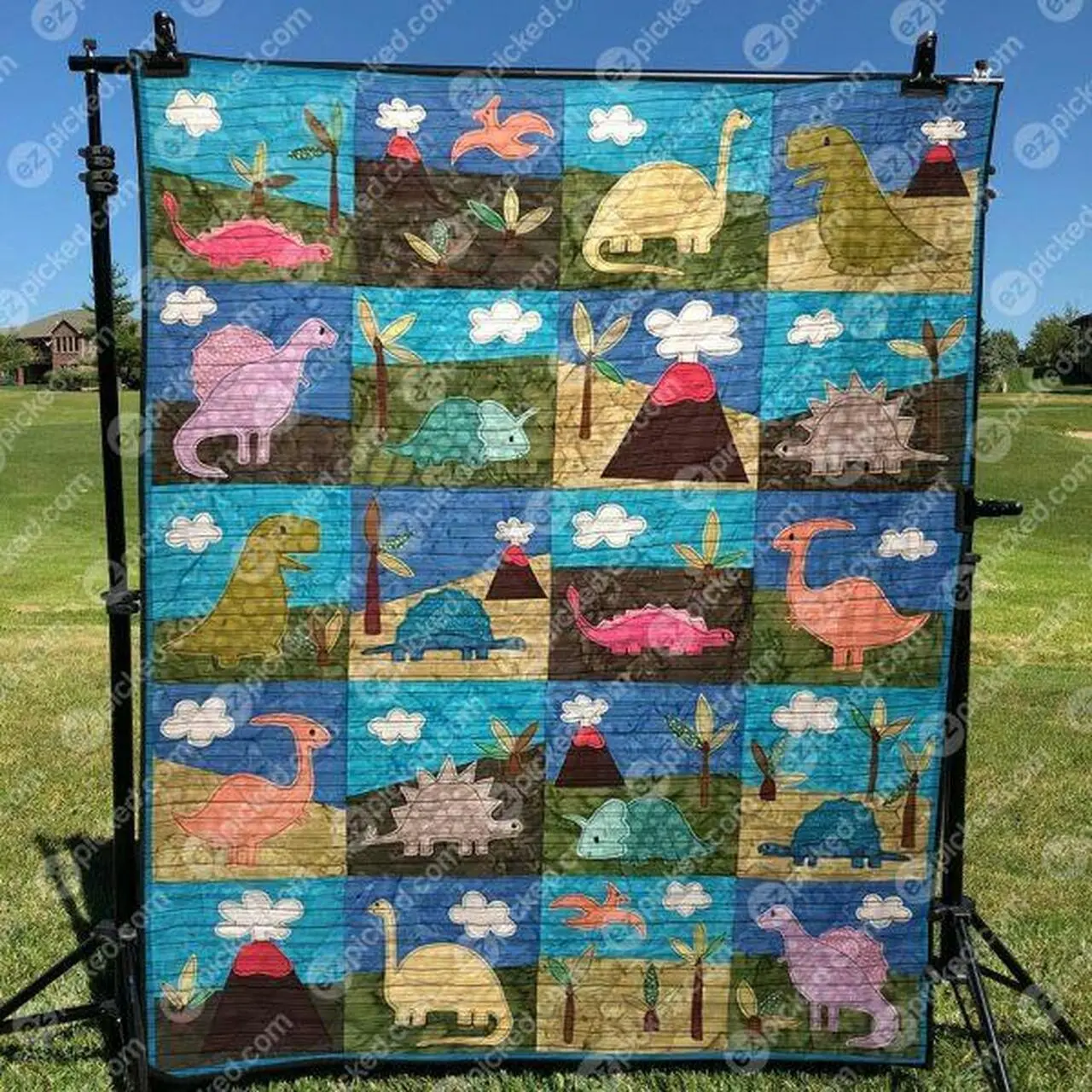 Dino World Quilt Blanket No96 Quilt and Home Decor