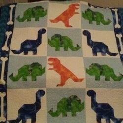 Dinosaur Hur Quilt ae and Home Decor
