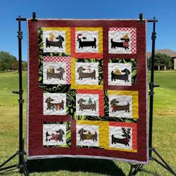 Dog Dachshund Hur Quilt Cysigj and Home Decor