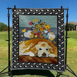 Dog Golden Retriever Hur Quilt nn and Home Decor