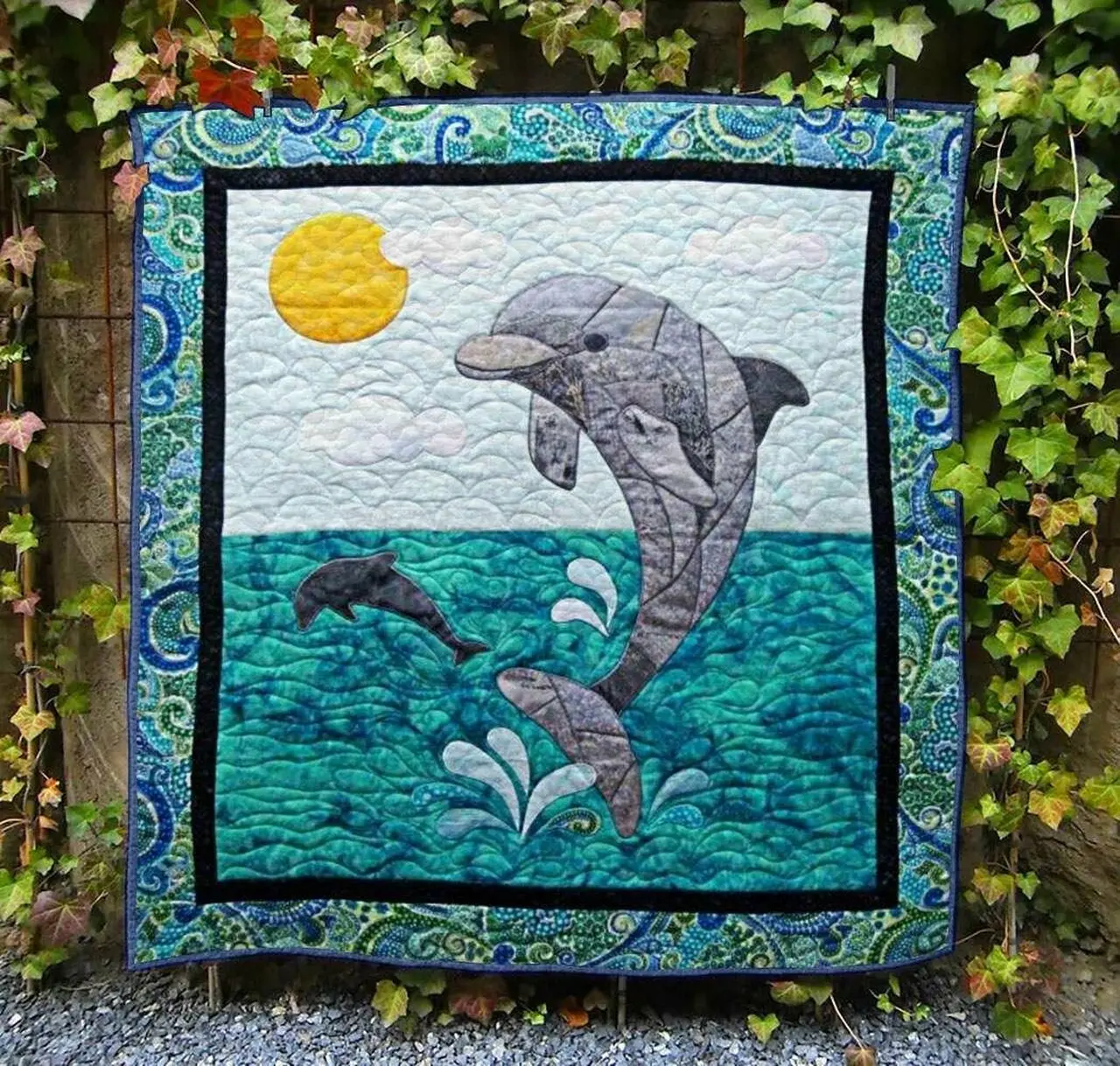 Dolphin Ng072003B Tbg Quilt Blanket and Home Decor