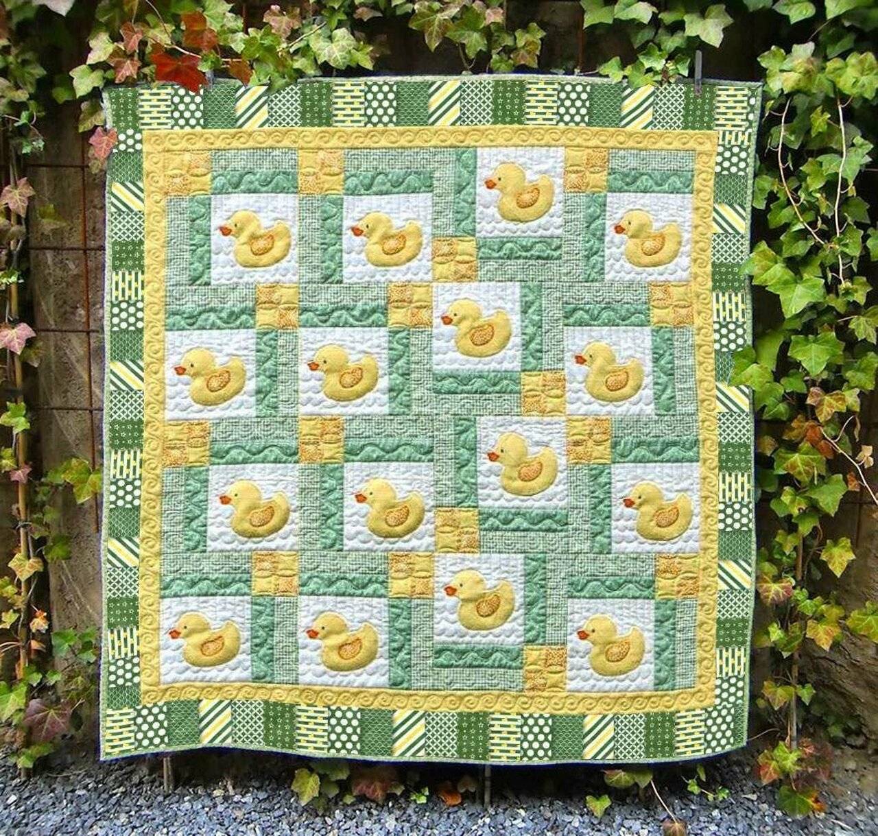 Duck Qh070804C Tbg Quilt Blanket and Home Decor