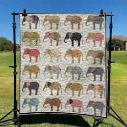 Elephant Hur Quilt Bevrwf and Home Decor