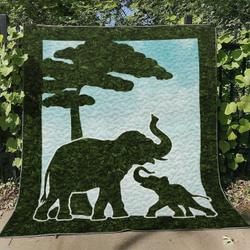 Elephant Hur Quilt gg and Home Decor