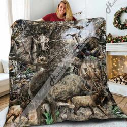 Elk Hunting Awesome E Quilt Derqxz and Home Decor