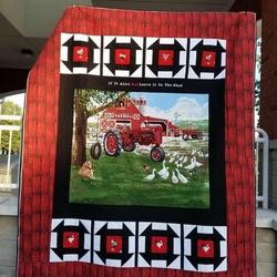 Farming Tractor Hur Quilt gr and Home Decor