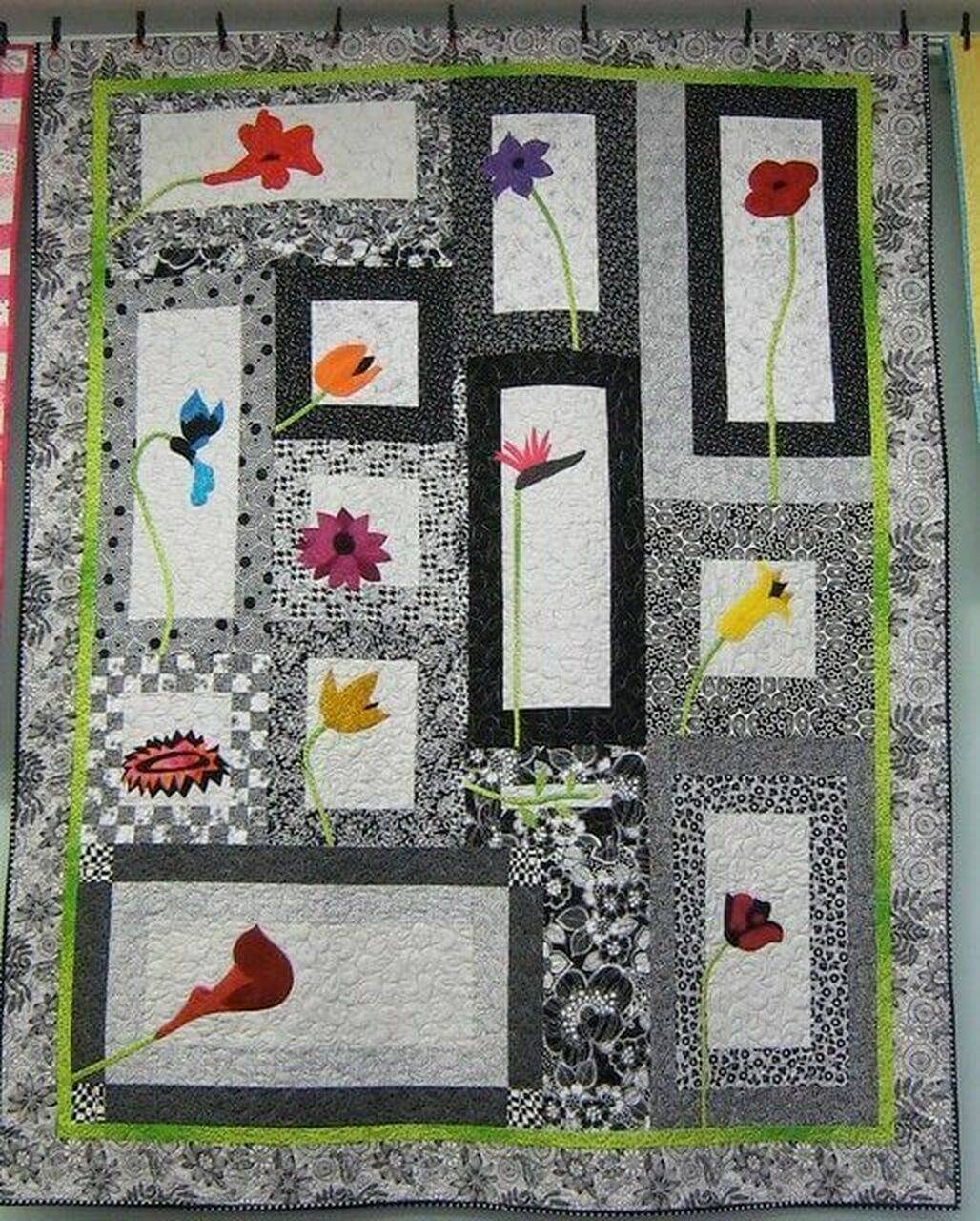 Flower Hur Quilt Cysisn and Home Decor