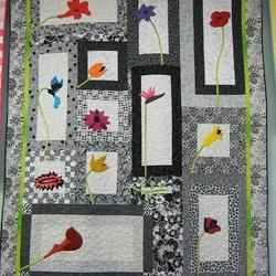 Flower Hur Quilt Cysisn and Home Decor