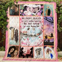 Friends Cl2100196Mdq Quilt Blanket and Home Decor