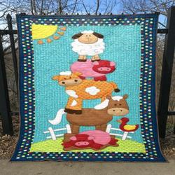Friends The Farm Quilt Blanket Tt99  Quilt and Home Decor
