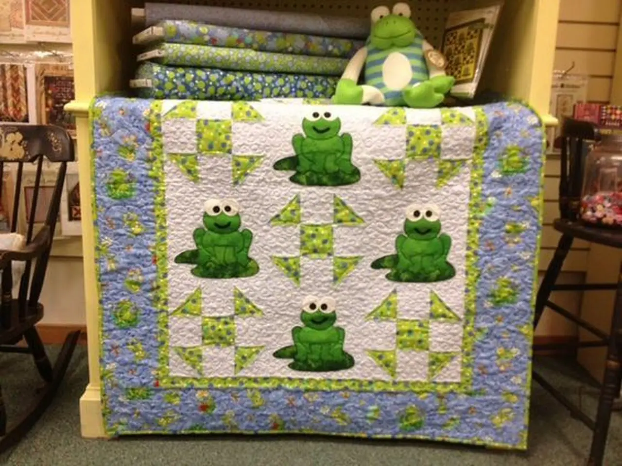 Frog Cla1210193Q Quilt Blanket and Home Decor