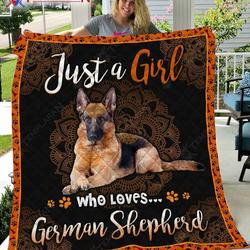 German Sheperd E Quilt Derqiv and Home Decor