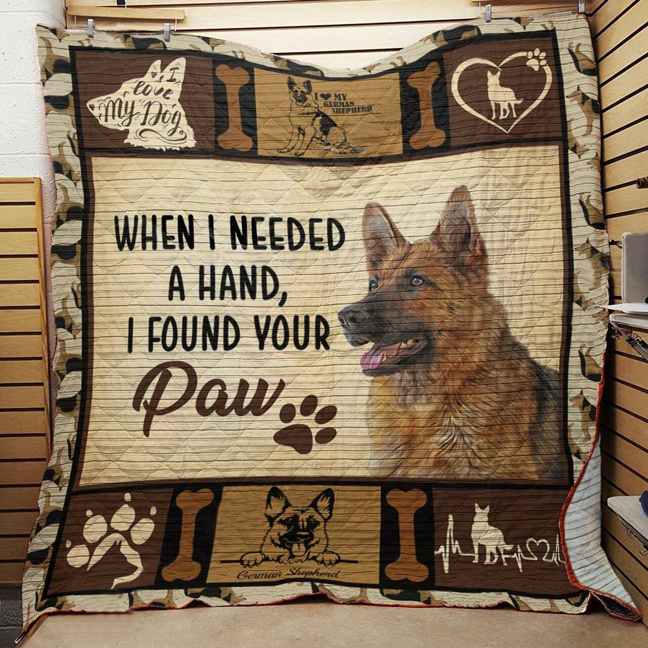 German Shepherd Dog Quilt -Hn060809 Quilt and Home Decor