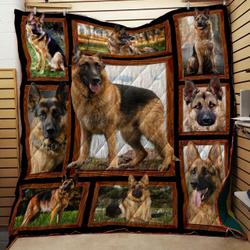 German Shepherd Lovers Quilt  Quilt and Home Decor