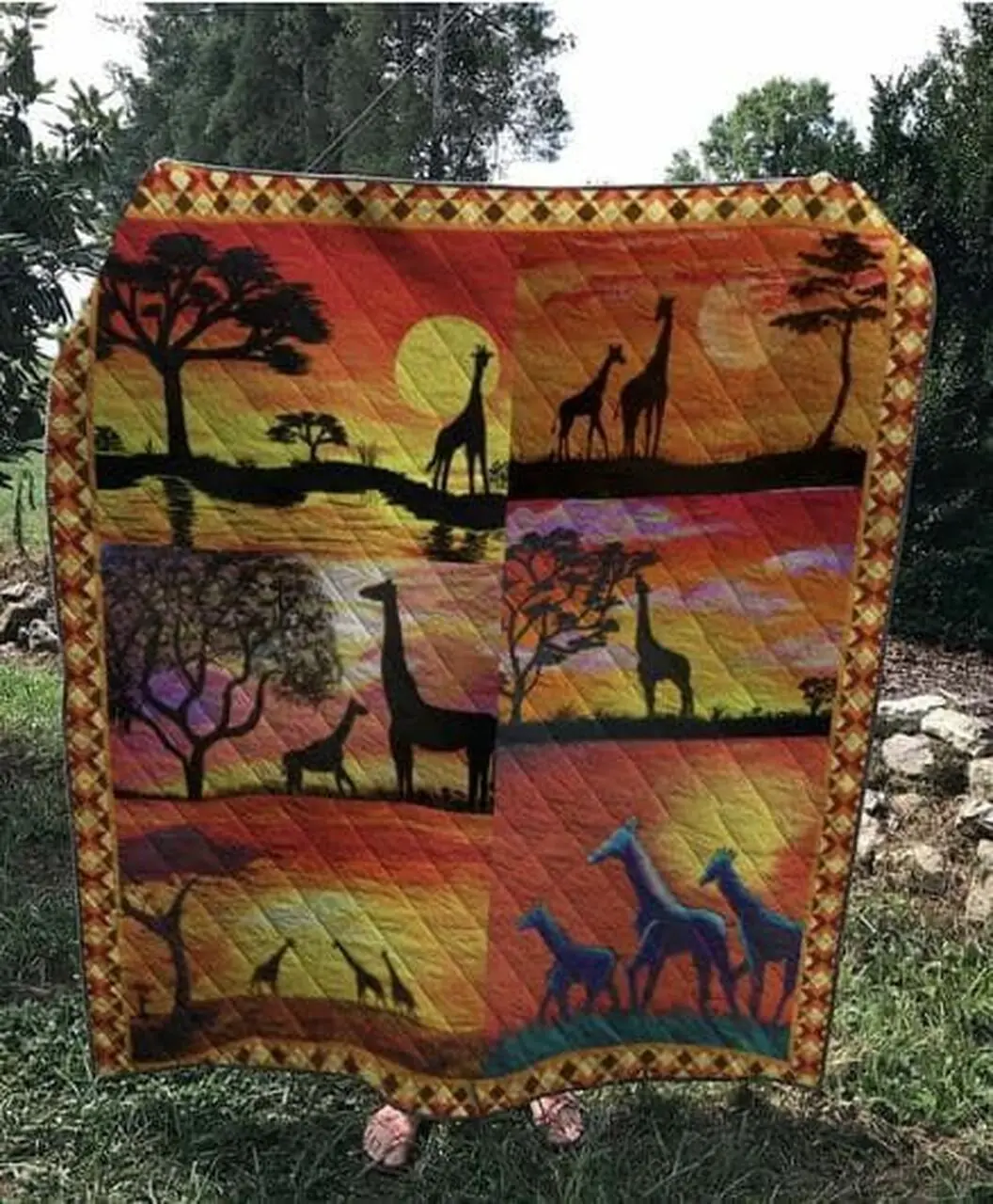 Giraffe Giraffe Sunset Sc Quilt Derqaj and Home Decor