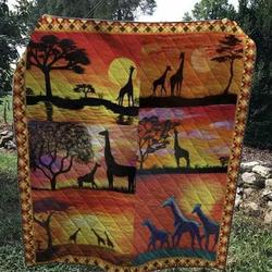Giraffe Giraffe Sunset Sc Quilt Derqaj and Home Decor