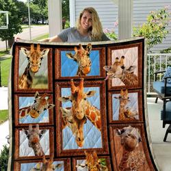 Giraffe Quilt Blanket Dhc1501511Vt and Home Decor