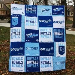 Go Royals Quilt Blanket Bn14  Quilt and Home Decor
