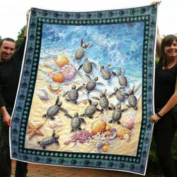 Green Turtle Hatchlings Quilt Blanket  Best Gift Ideas Premium Quilt Blanket and Home Decor