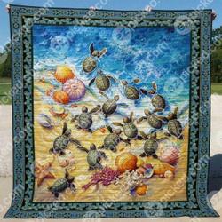 Green Turtle Hatchlings Quilt Blanket Hn57  Quilt and Home Decor